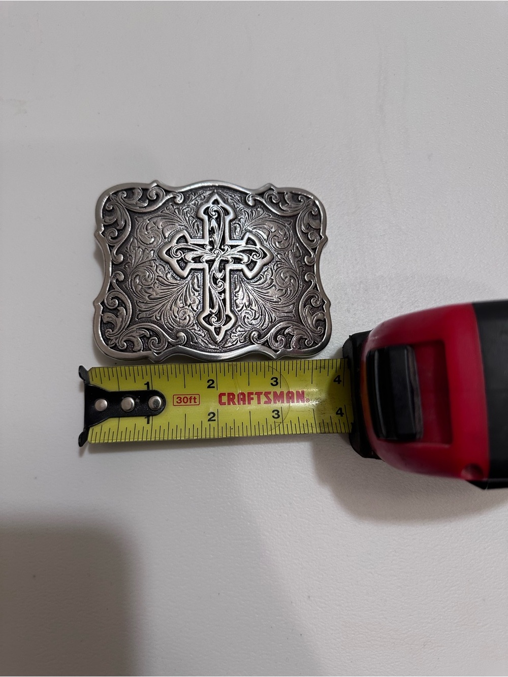 Silver Cross-Embellished Decorative Belt Buckle